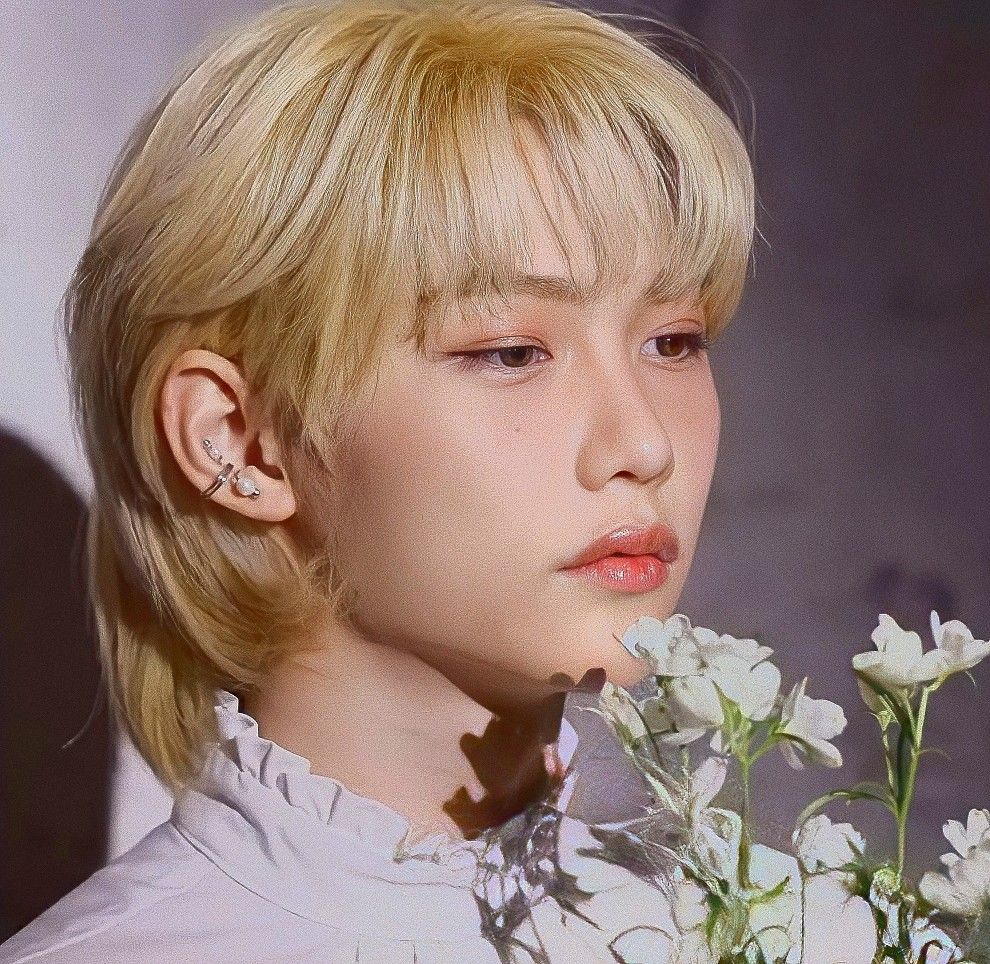 Felix and a bouquet of flowers